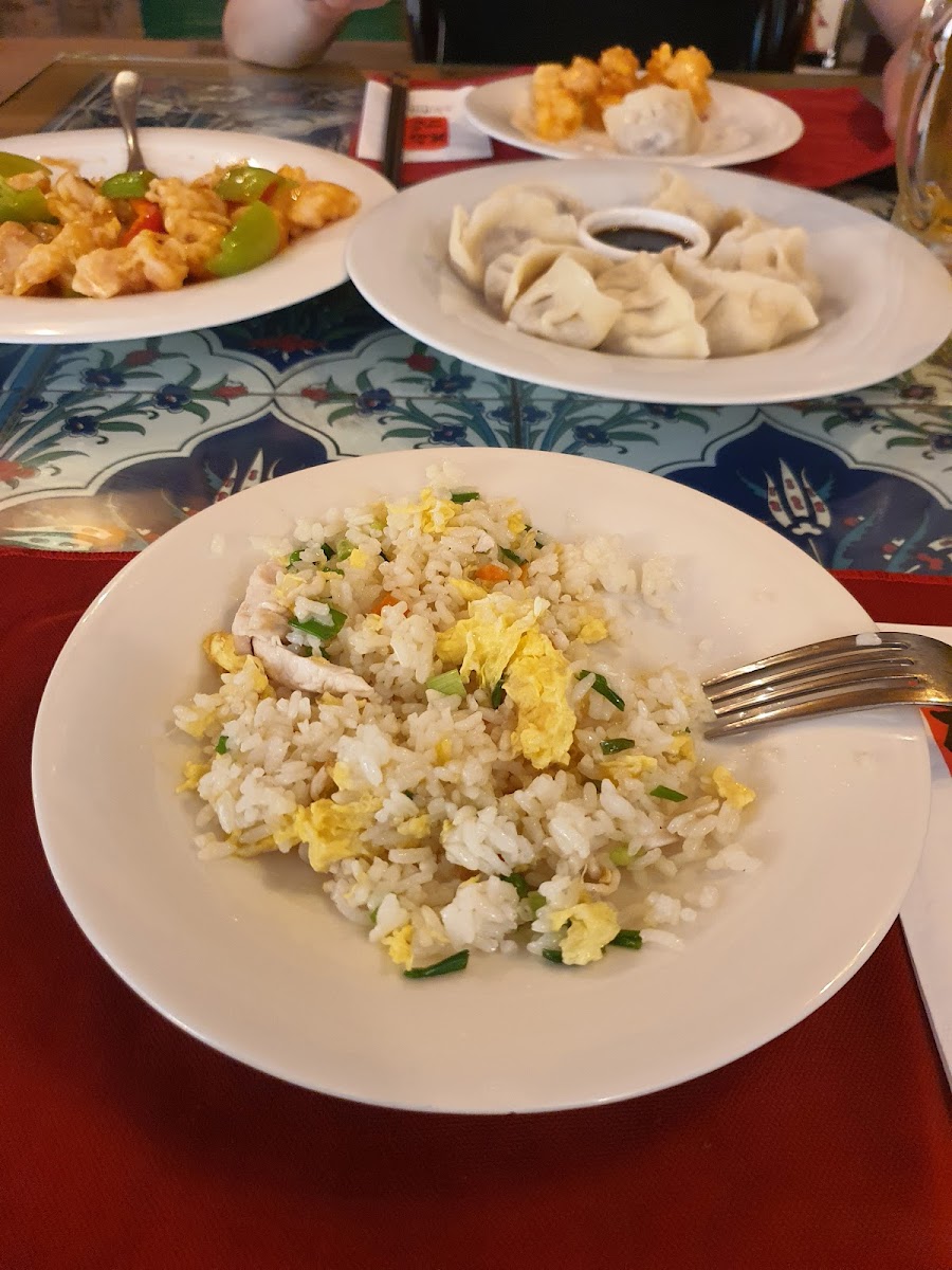 Meihua Chinese Restaurant-9